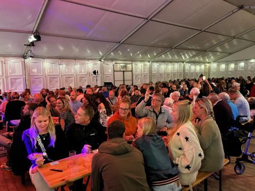 ceb5478e-676d-4bf5-a167-348bbc256992 (1)